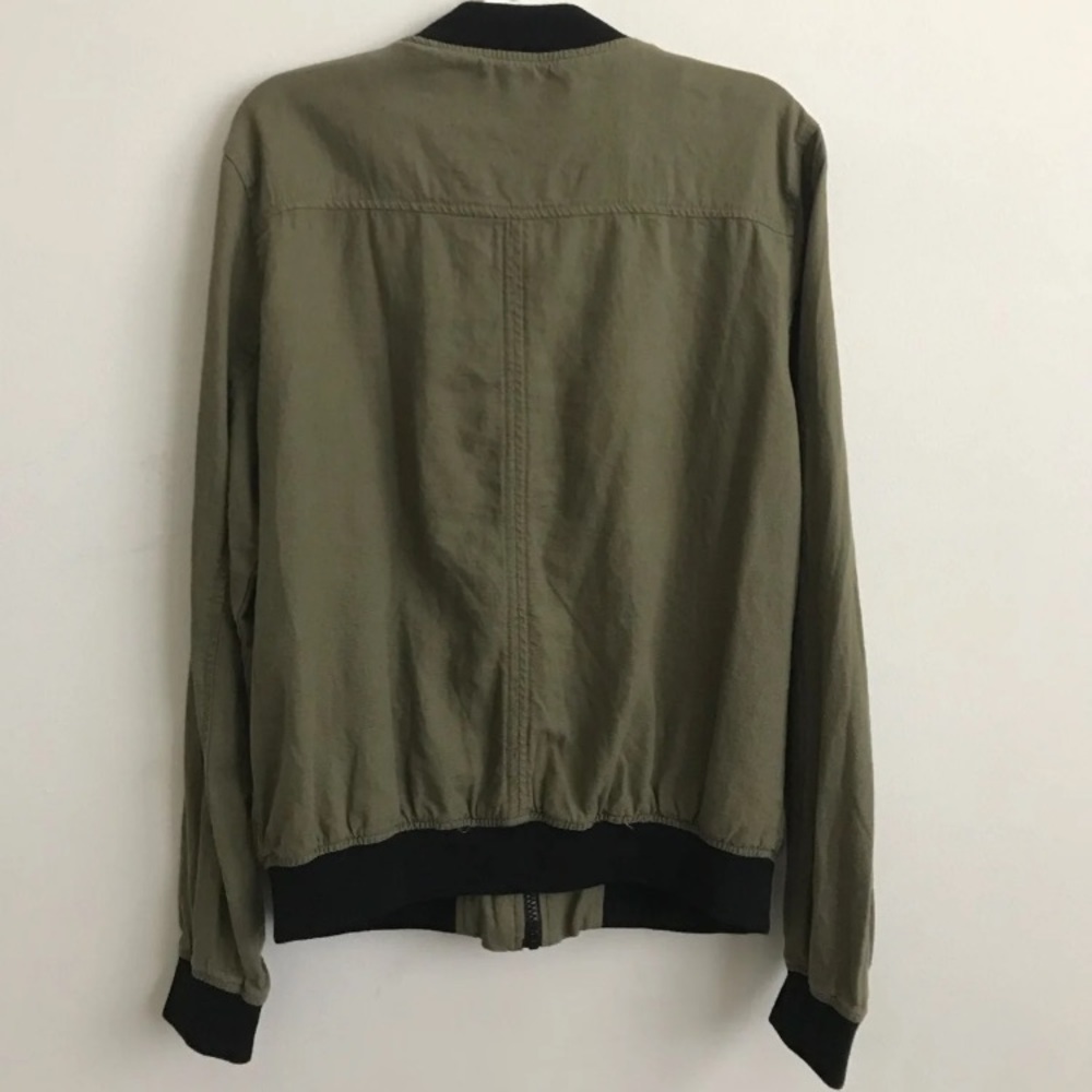 Jacket - Picture 3 of 4